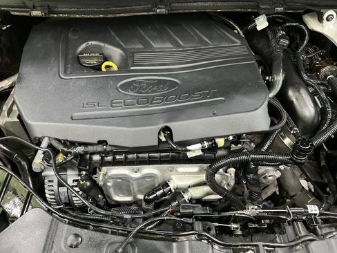 Used 2018 Ford Escape SE FWD image 29