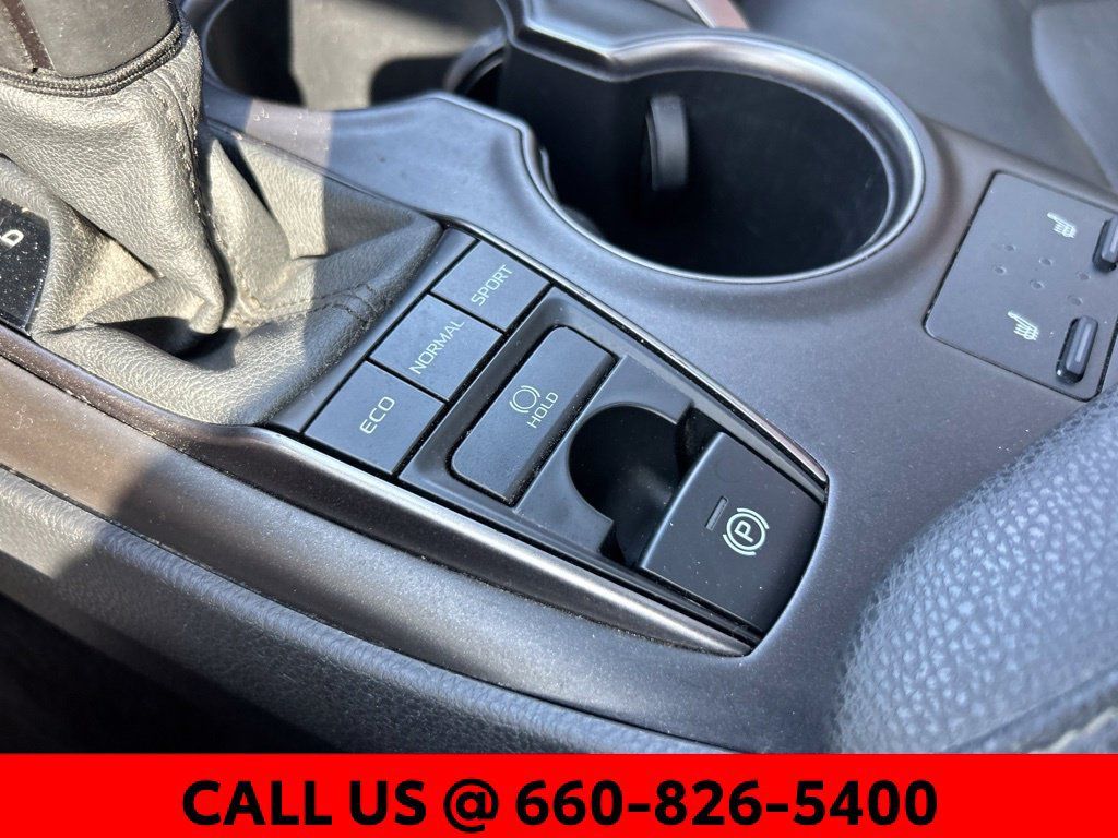 Used 2021 Toyota Camry XSE FWD image 20