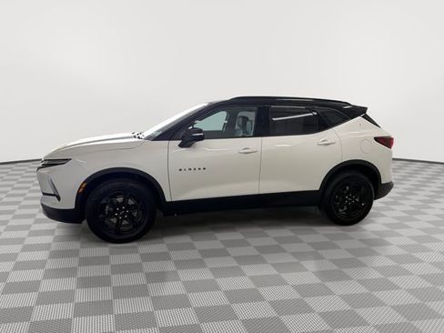 Certified 2024 Chevrolet Blazer LT w/ Midnight/Sport Edition FWD image 7