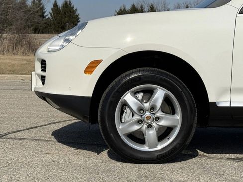 Used 2004 Porsche Cayenne S image 12
