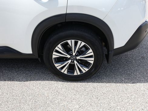 Used 2023 Nissan Rogue SV w/ SV Premium Package AWD/4WD image 4