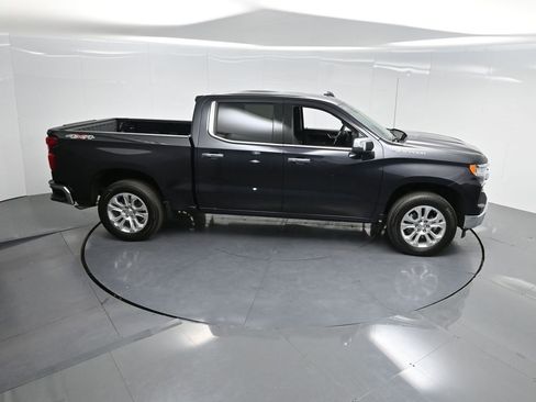 Used 2024 Chevrolet Silverado 1500 LTZ image 35