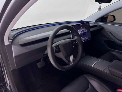 Used 2025 Tesla Model 3 Long Range image 10