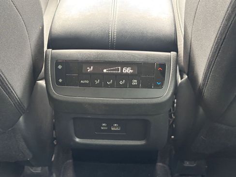 Used 2025 Nissan Pathfinder SV AWD/4WD image 25