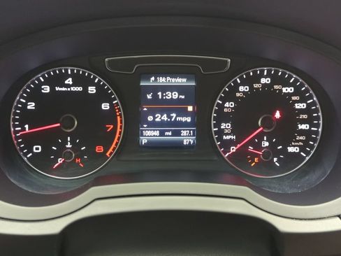 Used 2018 Audi Q3 2.0T Premium Plus w/ Premium Plus Package AWD/4WD image 16