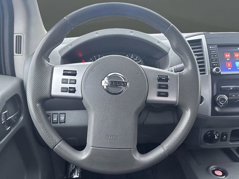 Used 2020 Nissan Frontier SV w/ SV Utility Package image 14