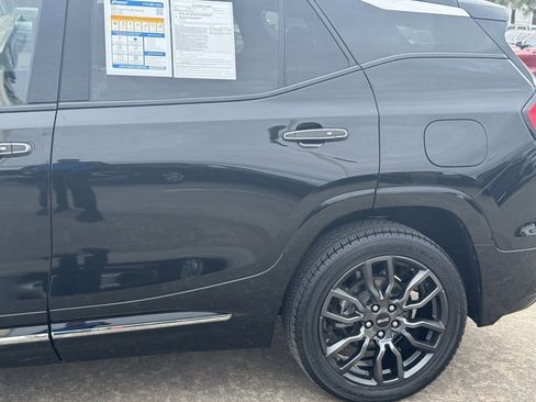 Used 2022 GMC Terrain Denali w/ Black Diamond Edition image 17