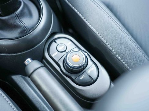 Used 2022 MINI Cooper S image 34