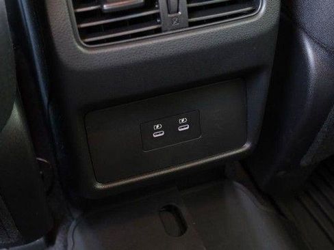 Used 2025 Nissan Rogue SV AWD/4WD image 21
