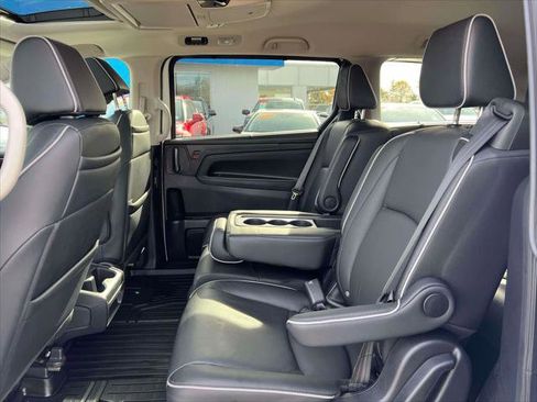 Used 2025 Honda Odyssey Touring image 8
