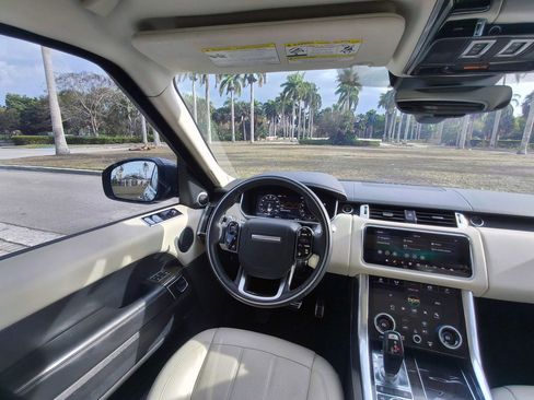 Used 2018 Land Rover Range Rover Sport Supercharged AWD/4WD image 26