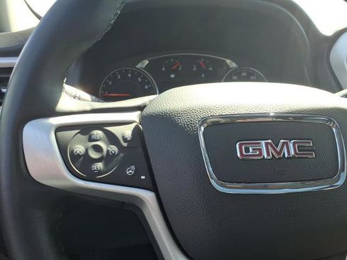 Used 2023 GMC Acadia SLT w/ Preferred Package AWD/4WD image 25