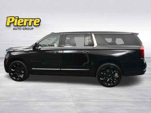 Used 2025 GMC Yukon XL Denali Ultimate AWD/4WD image 2
