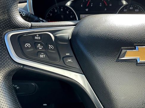 Used 2023 Chevrolet Equinox LT image 25