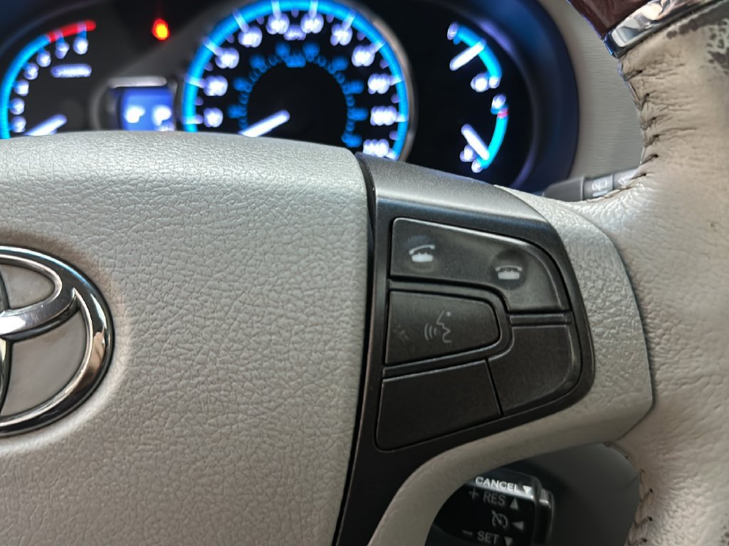 Used 2011 Toyota Sienna Limited AWD/4WD image 30