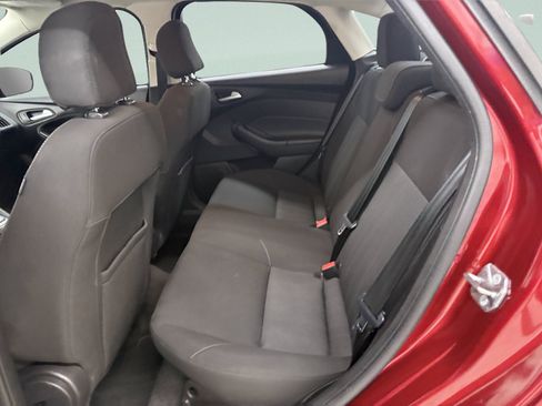 Used 2017 Ford Focus SE FWD image 11