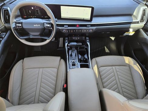New 2026 Kia Sorento SX Prestige w/ Olive Brown Leather Package image 19