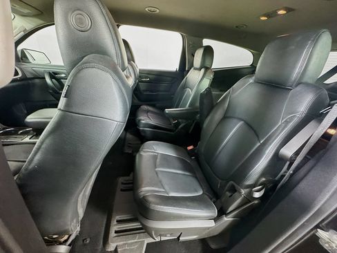 Used 2016 Chevrolet Traverse LT AWD/4WD image 16