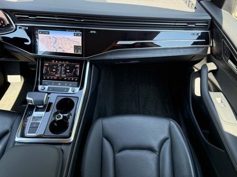 Used 2023 Audi Q8 Premium Plus w/ Premium Plus Package image 16