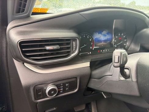 Used 2023 Ford Explorer XLT w/ Equipment Group 202A AWD/4WD image 20