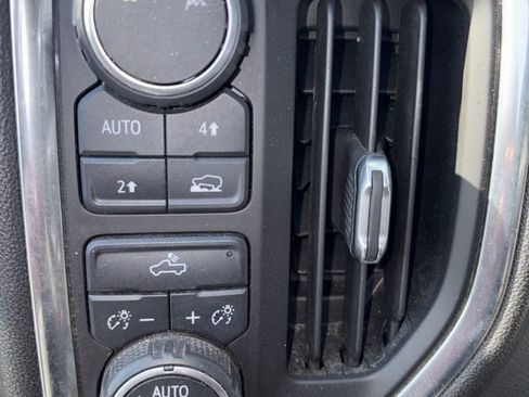 Used 2019 Chevrolet Silverado 1500 LT w/ All-Star Edition image 17