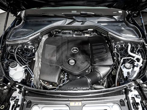 Certified 2026 Mercedes-Benz GLC 300 image 4