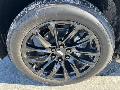 Certified 2024 Cadillac Escalade Sport Platinum w/ LPO, ONYX Package AWD/4WD image 20