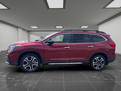 Used 2025 Subaru Ascent Touring AWD/4WD image 8