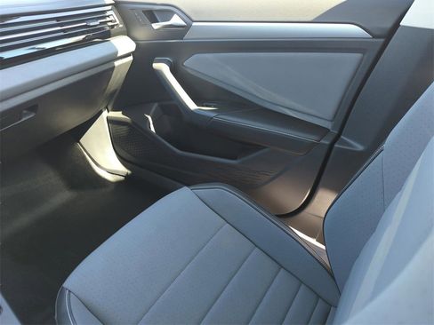 New 2026 Volkswagen Jetta SE image 23