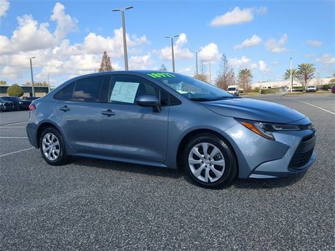 Certified 2023 Toyota Corolla LE image 2