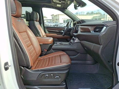 Used 2023 GMC Yukon Denali Ultimate image 20