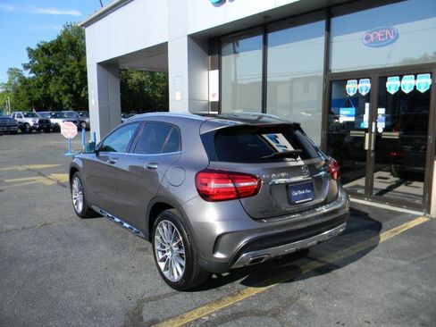 Used 2019 Mercedes-Benz GLA 250 4MATIC image 8
