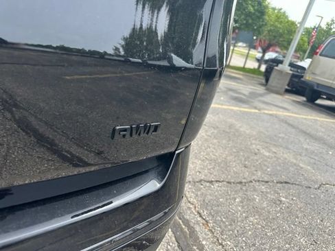 Used 2023 Chevrolet Traverse Premier w/ Redline Edition AWD/4WD image 24