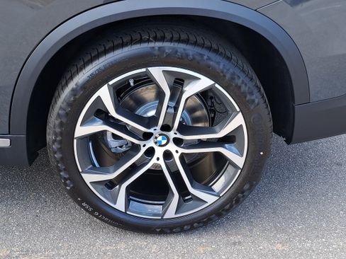 New 2026 BMW X5 xDrive40i w/ Climate Comfort Package AWD/4WD image 35