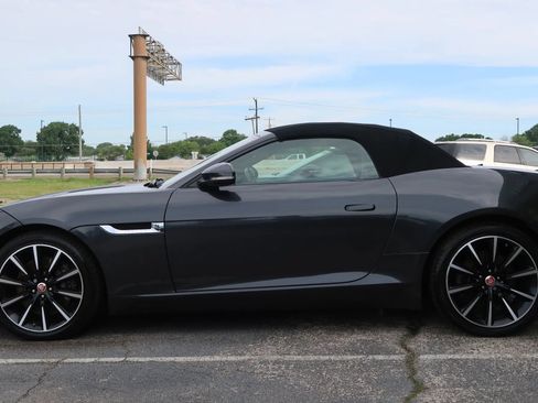 Used 2016 Jaguar F-TYPE Convertible RWD image 7