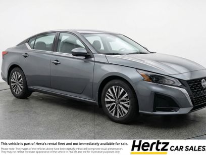 Used 2025 Nissan Altima 2.5 SV