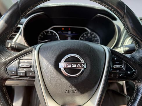 Used 2023 Nissan Maxima SL FWD image 30