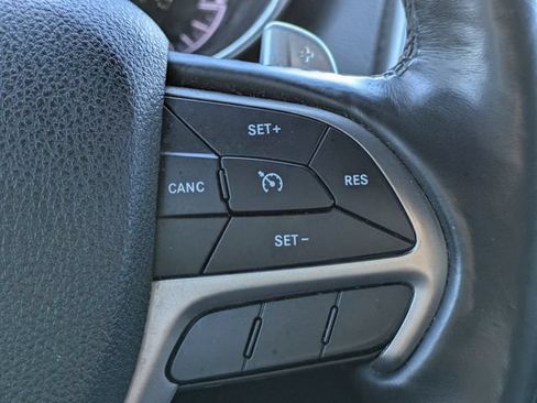 Certified 2017 Jeep Grand Cherokee Altitude RWD image 19