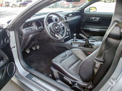 Used 2021 Ford Mustang GT RWD image 25