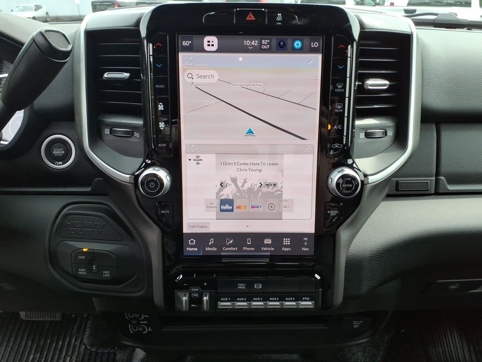 New 2026 RAM 3500 Big Horn AWD/4WD image 23