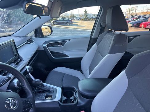 Used 2021 Toyota RAV4 XLE w/ XLE Grade Weather Package image 12