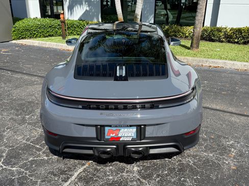 Used 2025 Porsche 911 Carrera GTS image 19