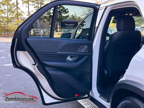 Used 2022 Mercedes-Benz GLE 350 4MATIC image 25