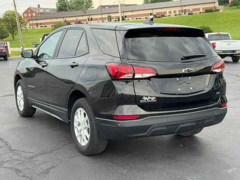 Used 2022 Chevrolet Equinox LS w/ LS Convenience Package AWD/4WD image 6