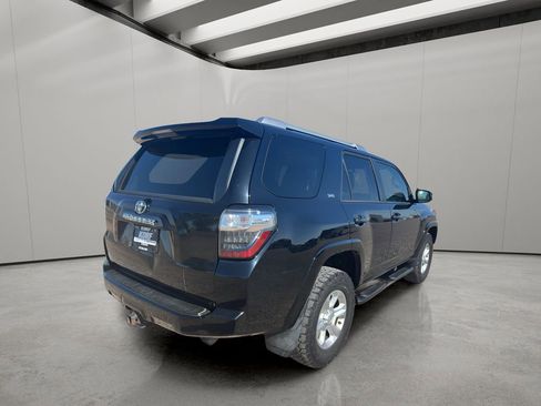 Used 2016 Toyota 4Runner SR5 AWD/4WD image 5