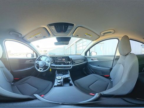 Certified 2025 Kia Sportage LX image 35