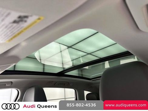 Used 2023 Audi Q7 2.0T Premium Plus w/ Premium Plus Package AWD/4WD image 34