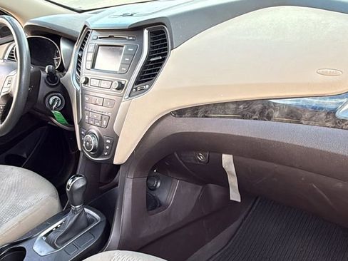Used 2017 Hyundai Santa Fe Sport FWD image 37
