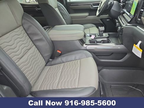 New 2026 Chevrolet Silverado 1500 ZR2 image 32