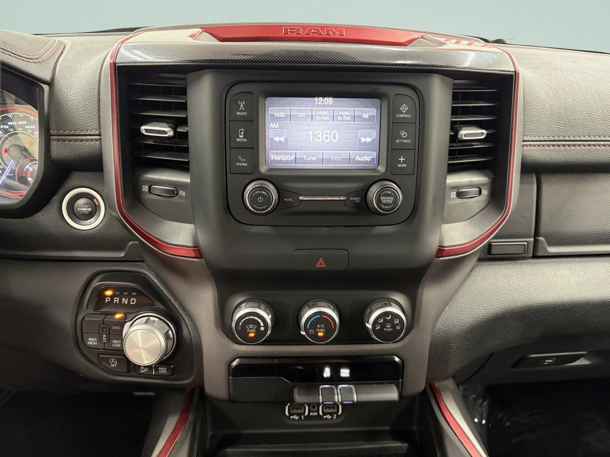 Used 2020 RAM 1500 Rebel AWD/4WD image 13